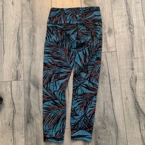 High Times - Picture 3 of 4